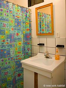New York Studio apartment - bathroom (NY-14081) photo 1 of 3