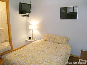 New York 1 Bedroom accommodation - living room 2 (NY-14104) photo 3 of 3