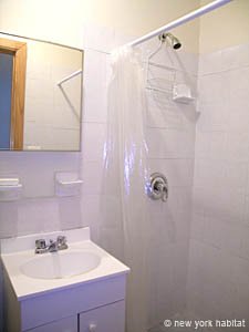 New York 1 Bedroom accommodation - bathroom 2 (NY-14104) photo 1 of 2