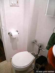 New York 3 Bedroom roommate share apartment - bathroom (NY-14128) photo 2 of 2