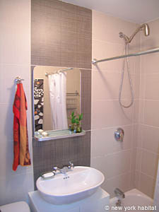 New York 3 Bedroom accommodation - bathroom 1 (NY-14164) photo 1 of 2