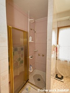 New York 3 Bedroom accommodation bed breakfast - bathroom (NY-14212) photo 3 of 4