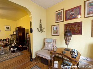 New York 3 Bedroom accommodation bed breakfast - living room (NY-14212) photo 3 of 8