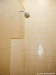 New York 5 Zimmer wohnung bed breakfast - badezimmer 1 (NY-14216) photo 5 von 7