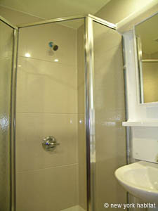 New York 2 Bedroom accommodation - bathroom 2 (NY-14217) photo 2 of 3