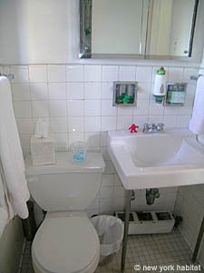 New York 4 Bedroom roommate share apartment - bathroom 1 (NY-14262) photo 2 of 3