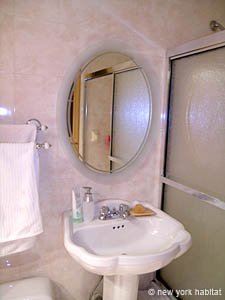 New York T4 appartement colocation - salle d'eau 1 (NY-14263) photo 1 sur 3