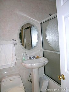 New York T4 appartement colocation - salle d'eau 1 (NY-14263) photo 3 sur 3