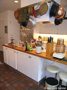 Kitchen - Photo 5 of 12