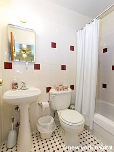 New York Monolocale affitto bed breakfast - bagno (NY-14276) photo 1 di 2