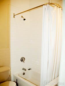 New York T2 logement location appartement - salle d'eau (NY-14278) photo 1 sur 2