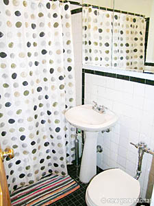 New York 2 Bedroom accommodation - bathroom 1 (NY-14309) photo 3 of 4