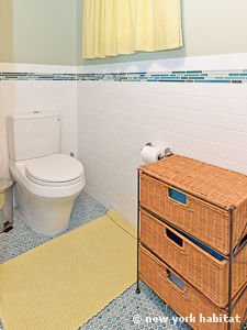 New York Studio - Triplex accommodation - bathroom (NY-14310) photo 3 of 3