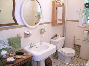 New York 3 Zimmer wohnung bed breakfast - badezimmer 1 (NY-14318) photo 3 von 3