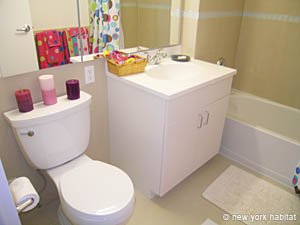 New York 2 Bedroom roommate share apartment - bathroom 2 (NY-14322) photo 2 of 2