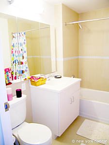 New York 2 Bedroom roommate share apartment - bathroom 2 (NY-14322) photo 1 of 2