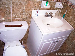 New York 2 Zimmer wohngemeinschaft - badezimmer 1 (NY-14328) photo 3 von 3
