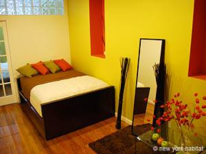 New York 1 Bedroom accommodation - living room 2 (NY-14340) photo 1 of 2