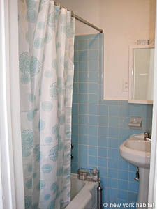 New York 2 Zimmer ferienwohnung - badezimmer 1 (NY-14345) photo 2 von 3