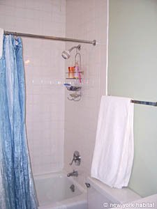 New York T2 logement location appartement - salle d'eau 1 (NY-14350) photo 2 sur 2