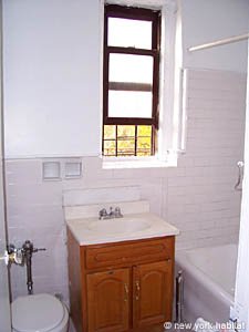 New York 3 Bedroom roommate share apartment - bathroom 1 (NY-14375) photo 1 of 5