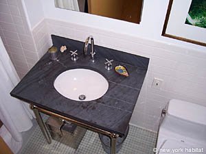 New York T3 appartement colocation - salle d'eau 1 (NY-14377) photo 2 sur 4