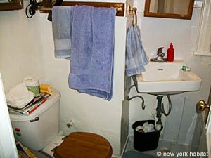 New York 4 Bedroom roommate share apartment - bathroom 1 (NY-14432) photo 1 of 3