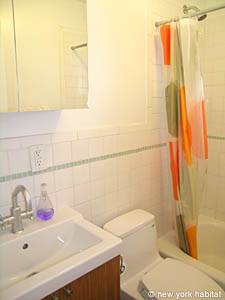 New York 4 Bedroom - Triplex accommodation - bathroom 2 (NY-14448) photo 1 of 2