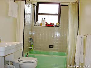 New York T4 - Triplex appartement location vacances - salle de bain 1 (NY-14461) photo 1 sur 2