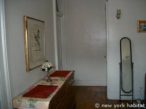 New York 4 Zimmer wohngemeinschaft - schlafzimmer 1 (NY-14602) photo 3 von 12