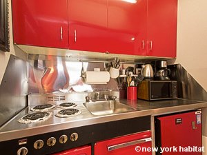 New York Studio accommodation - kitchen (NY-14638) photo 3 of 4
