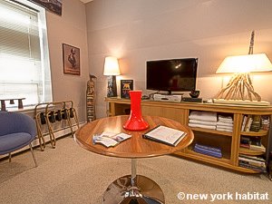 New York Studio accommodation - living room (NY-14638) photo 6 of 8