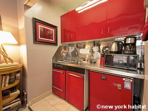 New York Studio accommodation - kitchen (NY-14638) photo 2 of 4