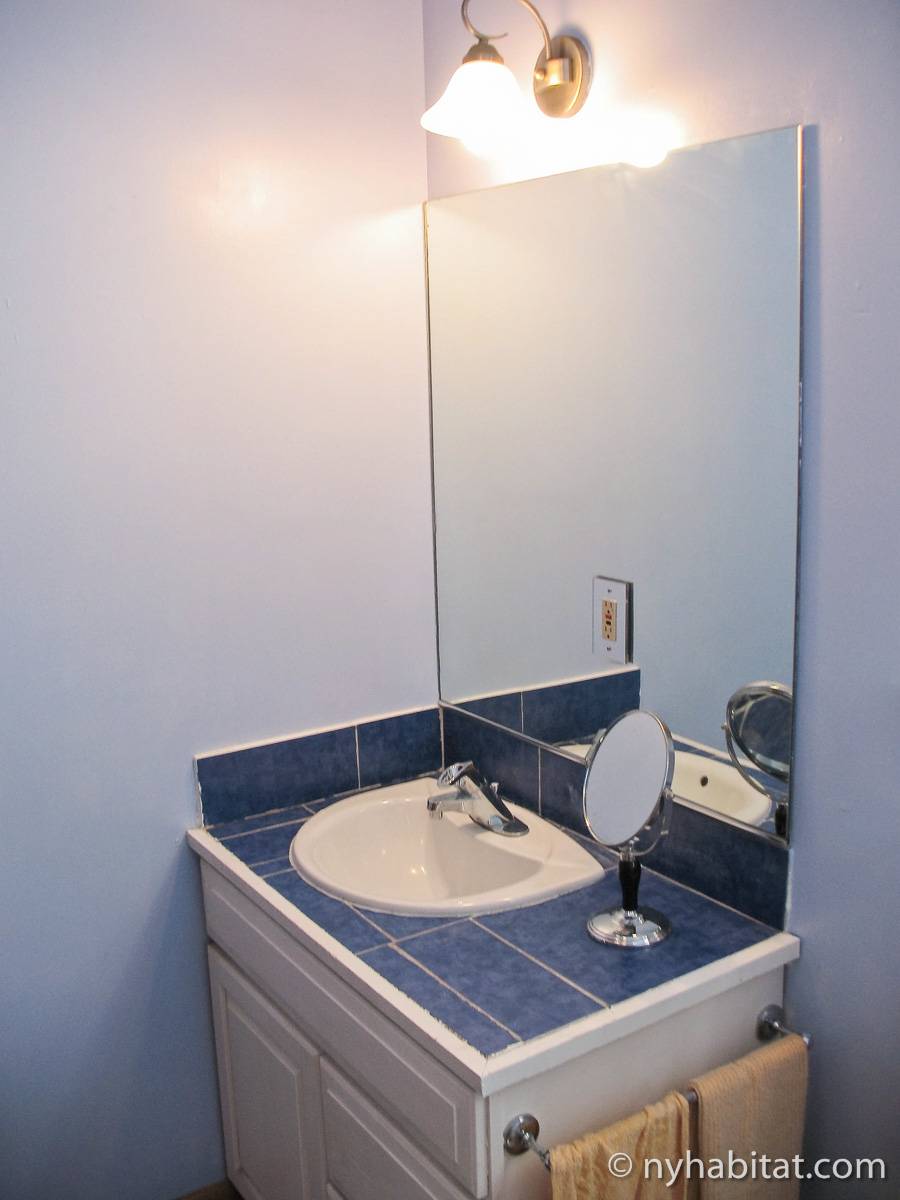 Bathroom 1 - Photo 3 of 3