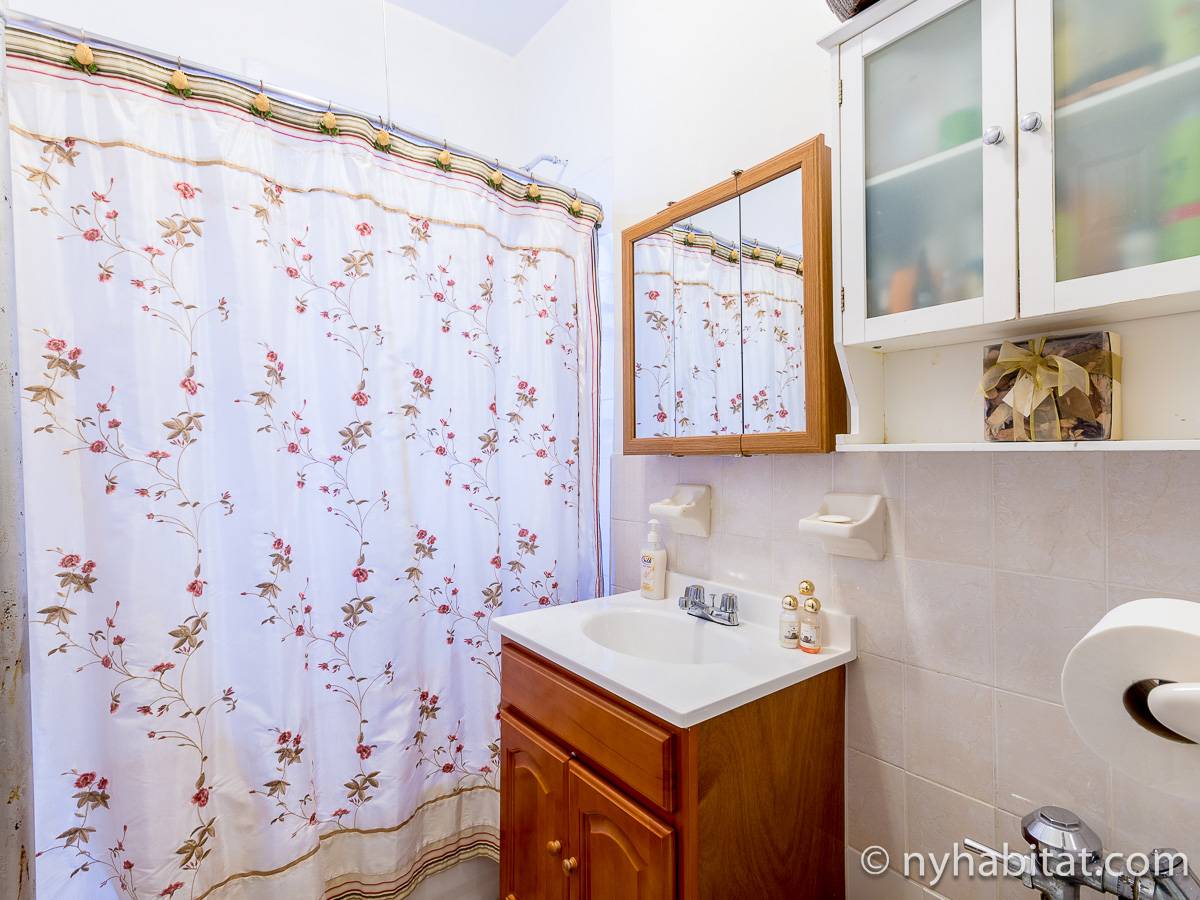 Bathroom - Photo 1 of 2 Bathroom - Photo 1 of 2