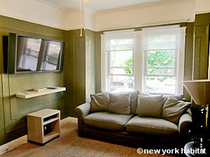 New York 3 Bedroom - Duplex accommodation - living room 1 (NY-14878) photo 1 of 2