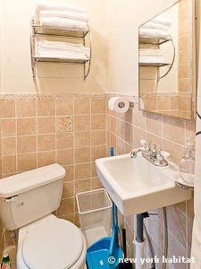 New York 3 Bedroom - Duplex accommodation - bathroom 3 (NY-14878) photo 3 of 3