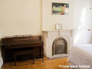 New York 2 Bedroom - Duplex accommodation - bedroom 2 (NY-15223) photo 3 of 4