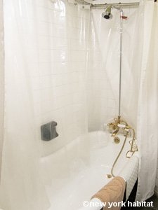 New York 2 Bedroom - Duplex accommodation - bathroom 2 (NY-15223) photo 1 of 2