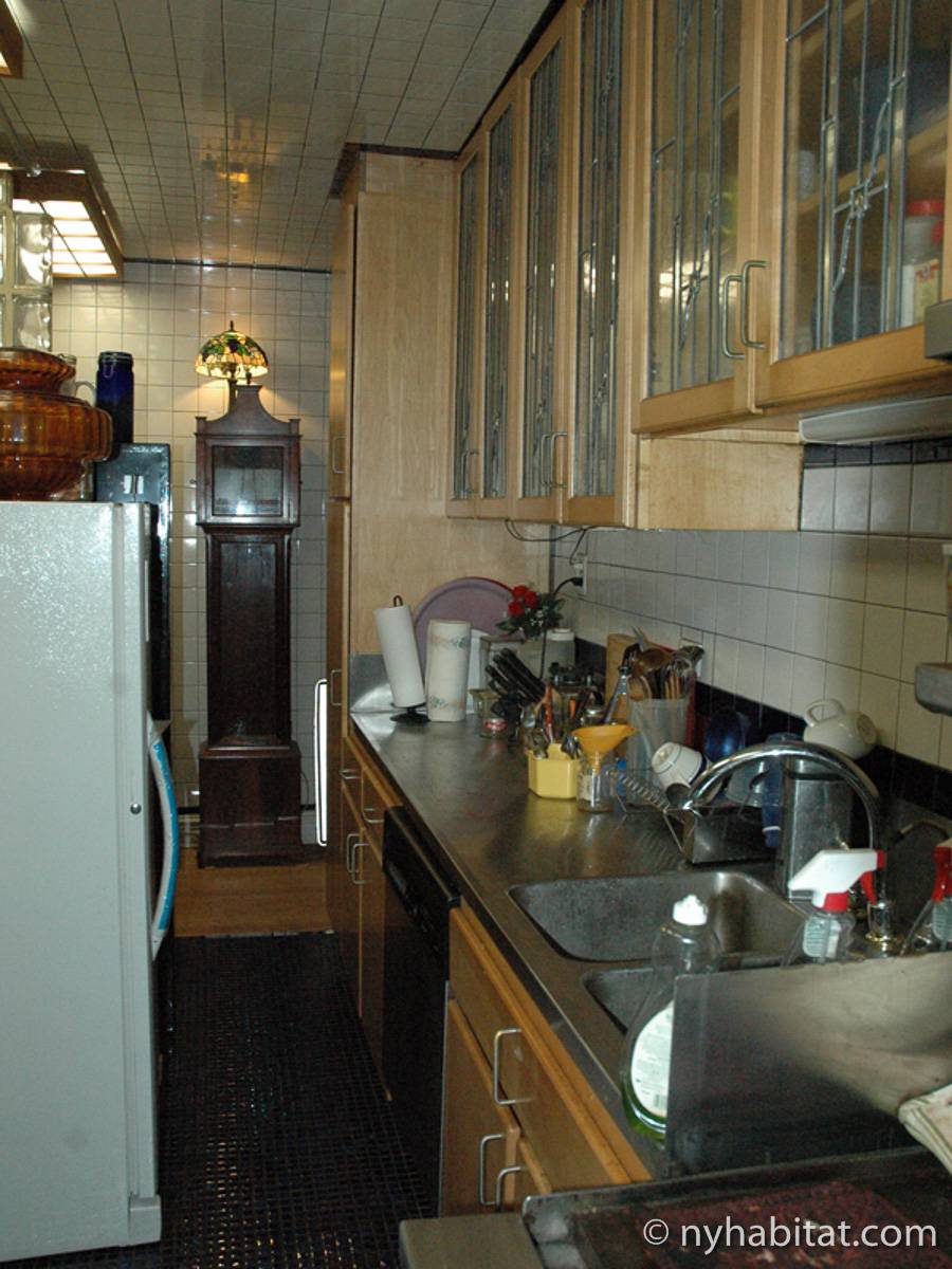 Kitchen - Photo 2 of 4