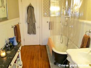 New York T5 - Triplex appartement bed breakfast - salle de bain 1 (NY-15258) photo 3 sur 3