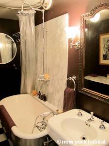 New York T5 - Triplex appartement bed breakfast - salle de bain 2 (NY-15258) photo 2 sur 2