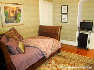 New York T5 - Triplex appartement bed breakfast - chambre 2 (NY-15258) photo 2 sur 5