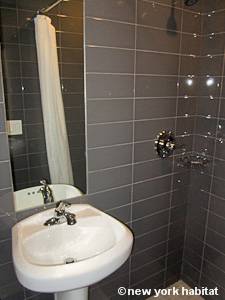 New York Studio apartment - bathroom (NY-15319) photo 1 of 2