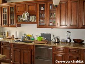 New York 3 Bedroom roommate share apartment - kitchen (NY-15328) photo 2 of 4