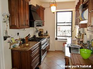 New York 3 Bedroom roommate share apartment - kitchen (NY-15328) photo 1 of 4