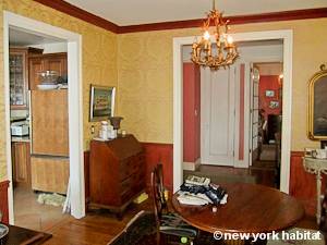 New York 3 Bedroom roommate share apartment - living room 2 (NY-15328) photo 4 of 5