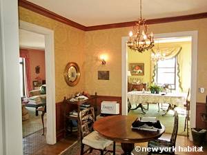 New York 3 Bedroom roommate share apartment - living room 2 (NY-15328) photo 3 of 5