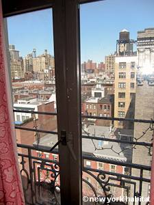 New York 3 Bedroom roommate share apartment - living room 1 (NY-15328) photo 5 of 5