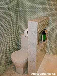 New York 2 Bedroom - Duplex accommodation - bathroom (NY-15407) photo 3 of 3